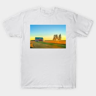 Ontario Barn at Sunset T-Shirt